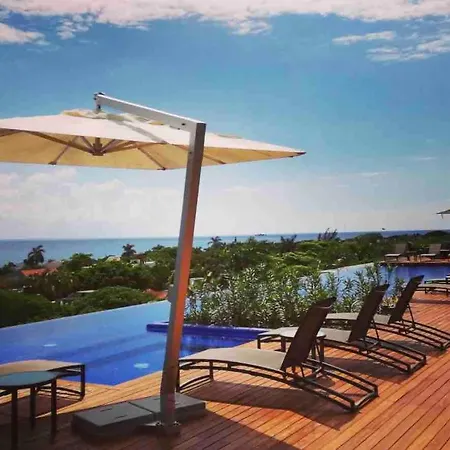 Ocean View Pool In Exclusive Playacar, En-Suite Rooms