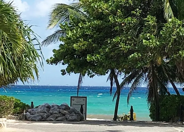 Apartamento Ocean View Pool In Exclusive Playacar, En-suite Playa del Carmen